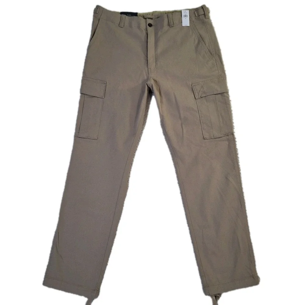 Banana Republic Traveler Cargo Pants Mens‎ 35x30 Beige Athletic Tapered Fit NWT
